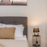 Apartment A&m *