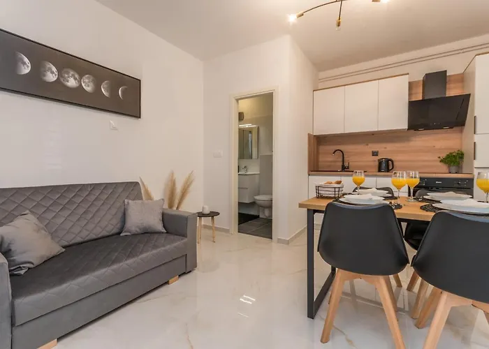 A&m * Biograd Na Moru