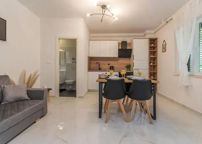 A&m Appartement Biograd Na Moru