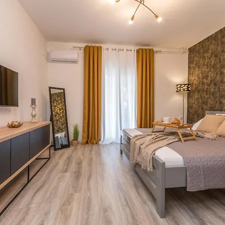 A&m Biograd Na Moru