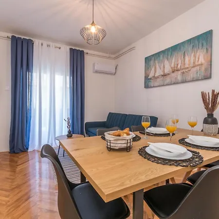 A&m * Biograd Na Moru